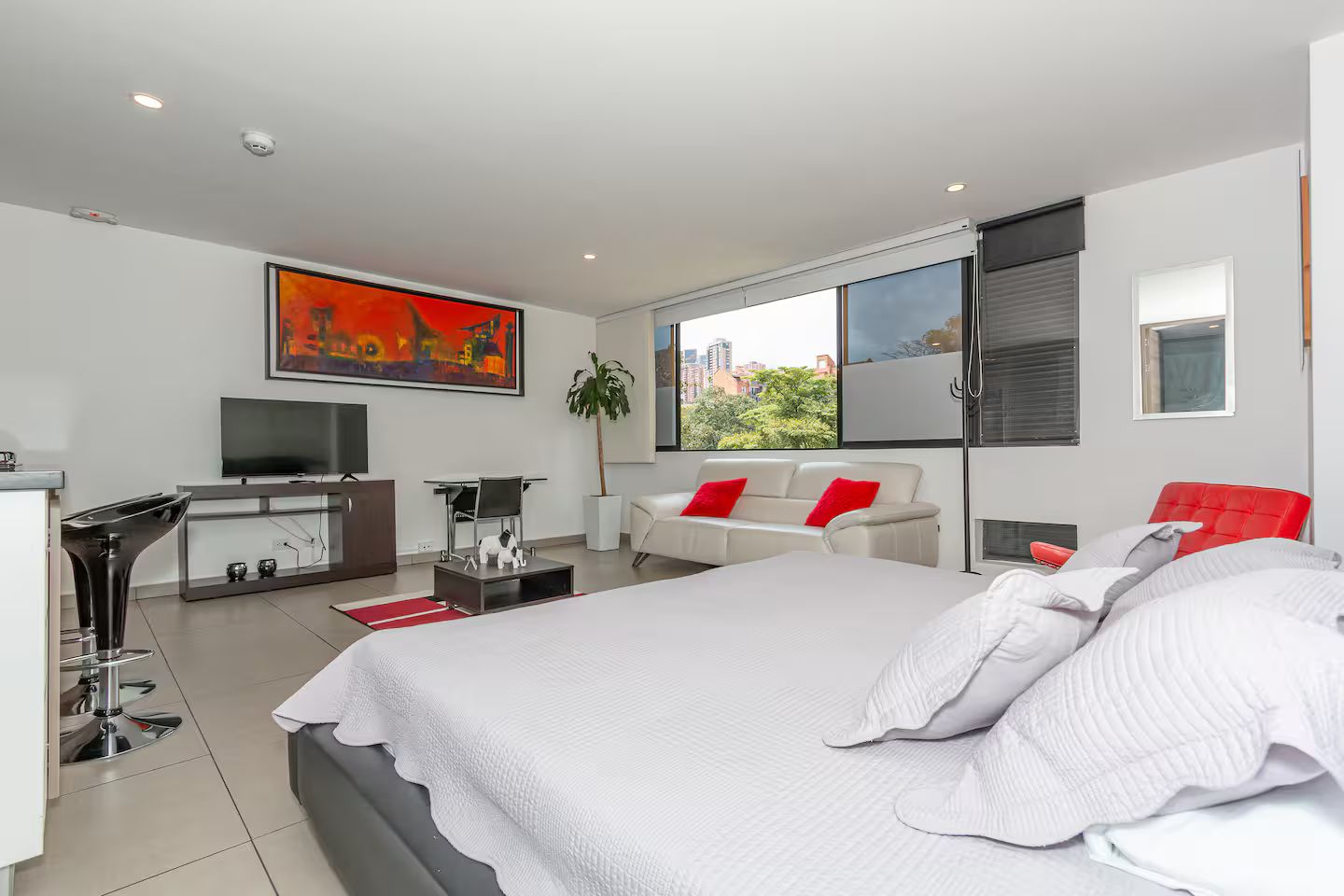 H403 Poblado Loft close to Provenza |24/7 security (1/8)