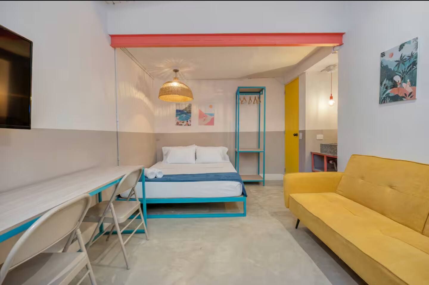 XhPV4 Suite in Manila with Kitchen in the Heart of Poblado (1/5)
