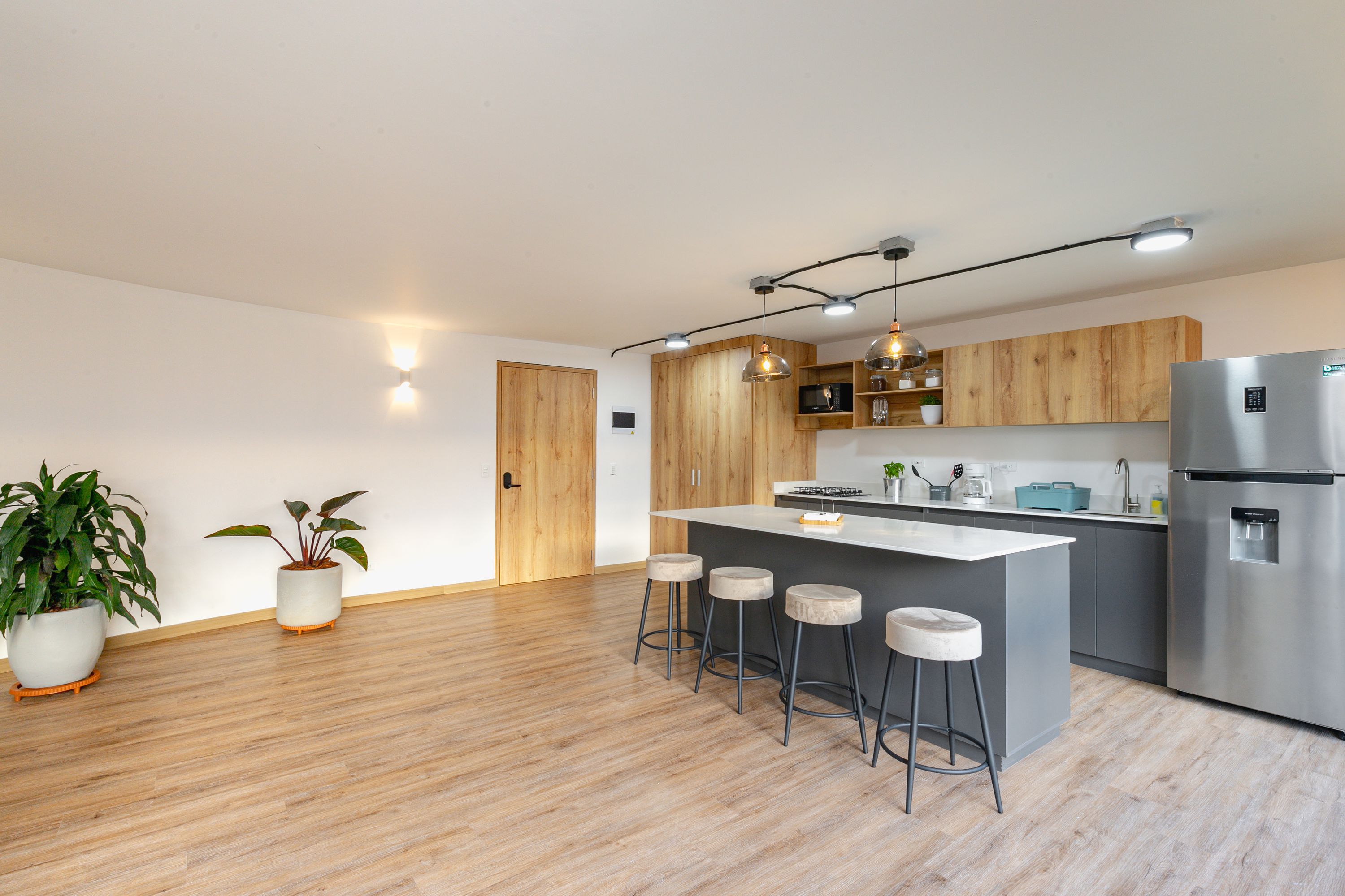 Ba1 | Edificio Balmoral | Apartamento para 6 cerca a Provenza – tranquilo y bien ubicado (1/8)